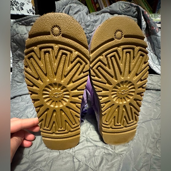 Brand New customized purple Uggs girl size 2 - Picture 6 of 9